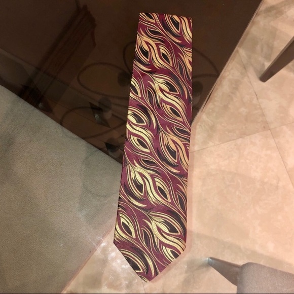 NWOT Italian Silk Tie - Picture 3 of 8